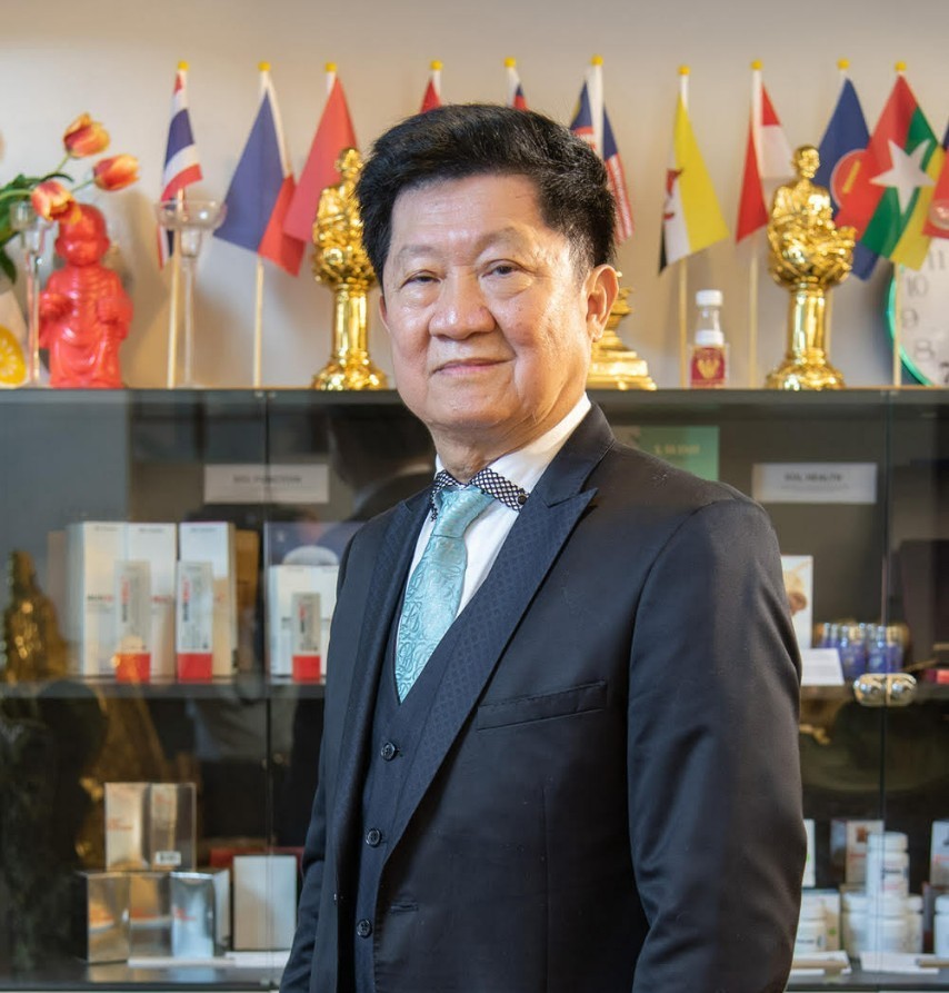 Professor Dr. Pichatt Palanugool